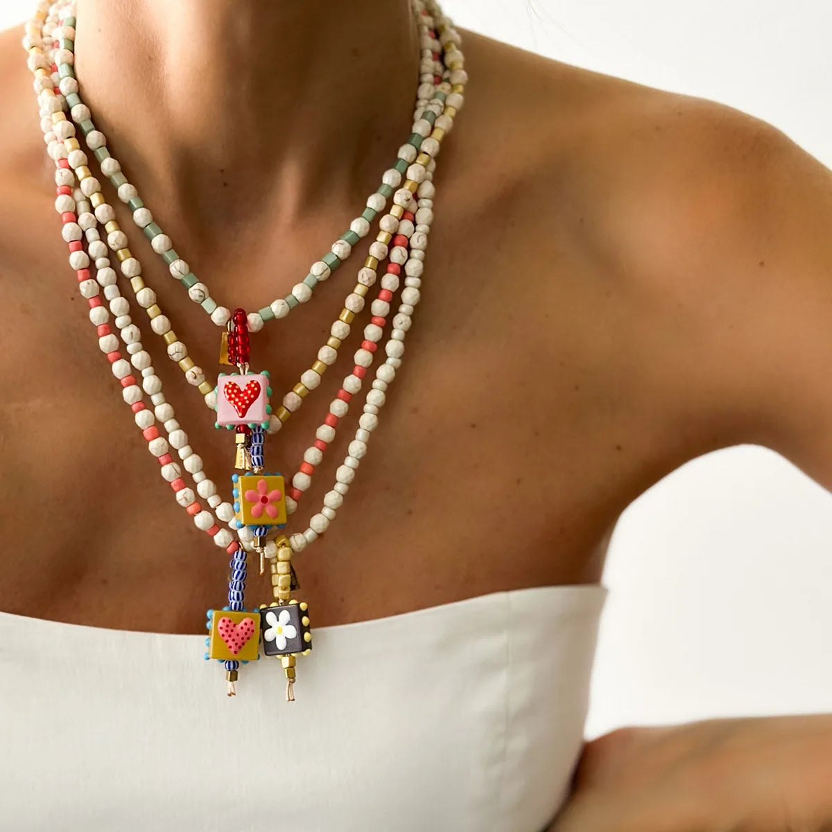 European and American French white turquoise bead necklace, heart-shaped glass pendant, sweet sweater chain