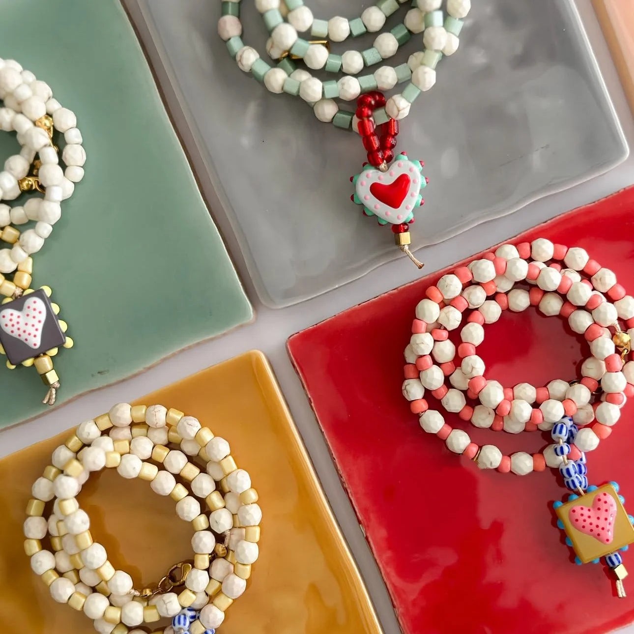 European and American French white turquoise bead necklace, heart-shaped glass pendant, sweet sweater chain