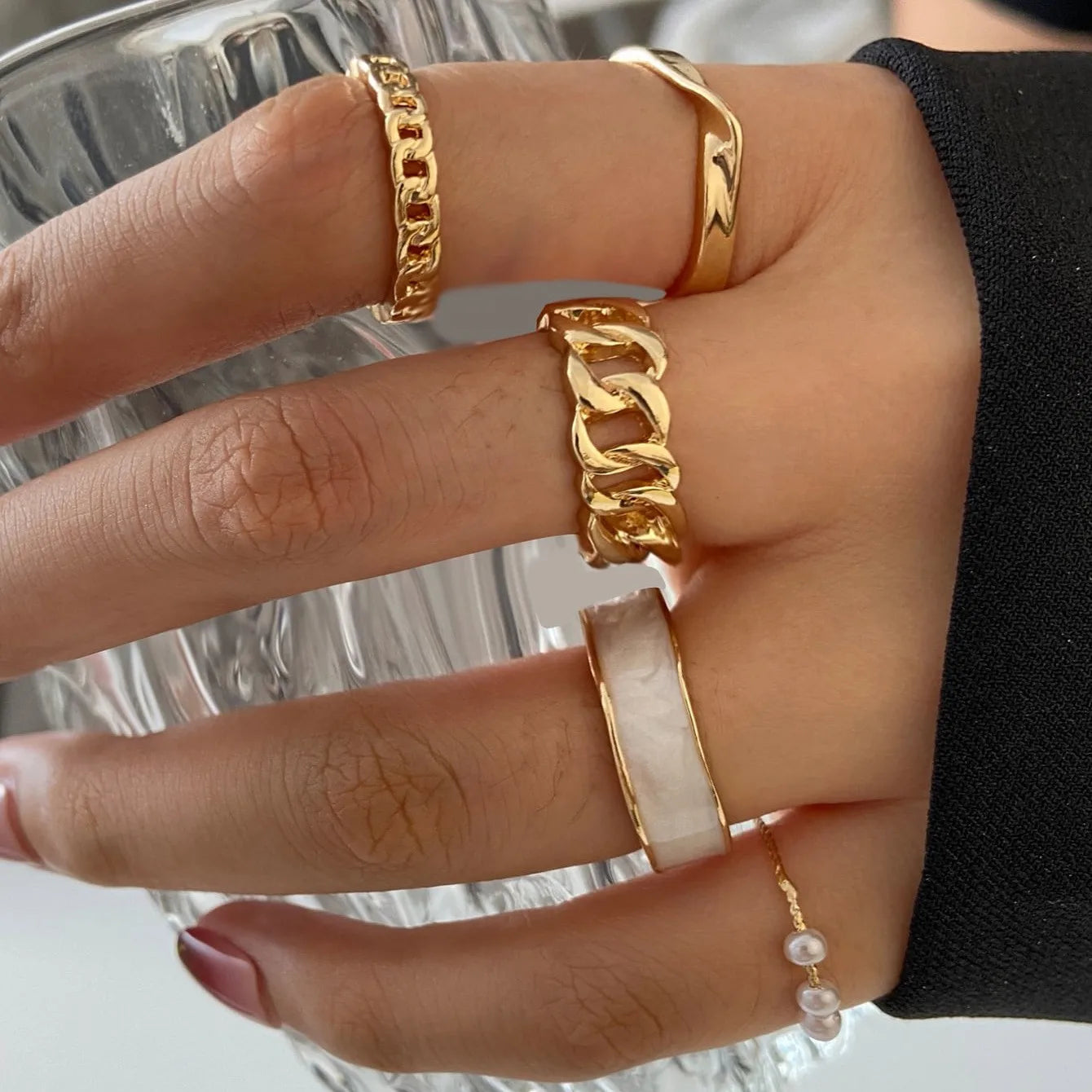 New Boho Gold Color Heart Rings Set For Women Vintage Geometric Cross Pearl Butterfly Finger Ring Female Trendy Jewelry Gifts